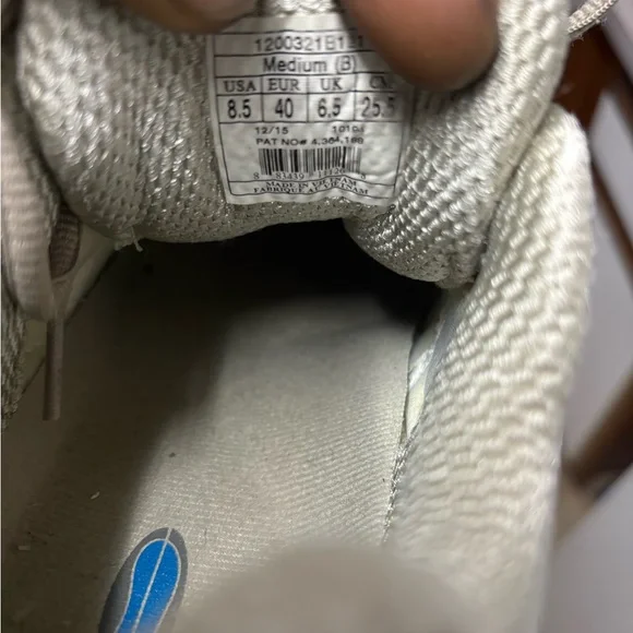 Brooks Addiction Walker, Women’s Size 8.5 Beige - Picture 14 of 14